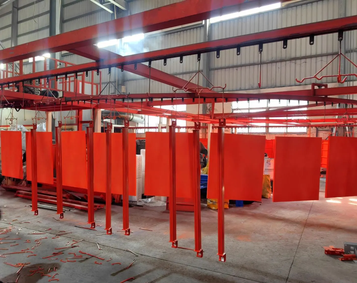 Electrostatic powder coating line in the factory